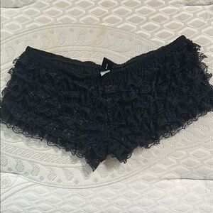 Frederick’s of Hollywood Black Ruffle Lace Booty Shorts - XS